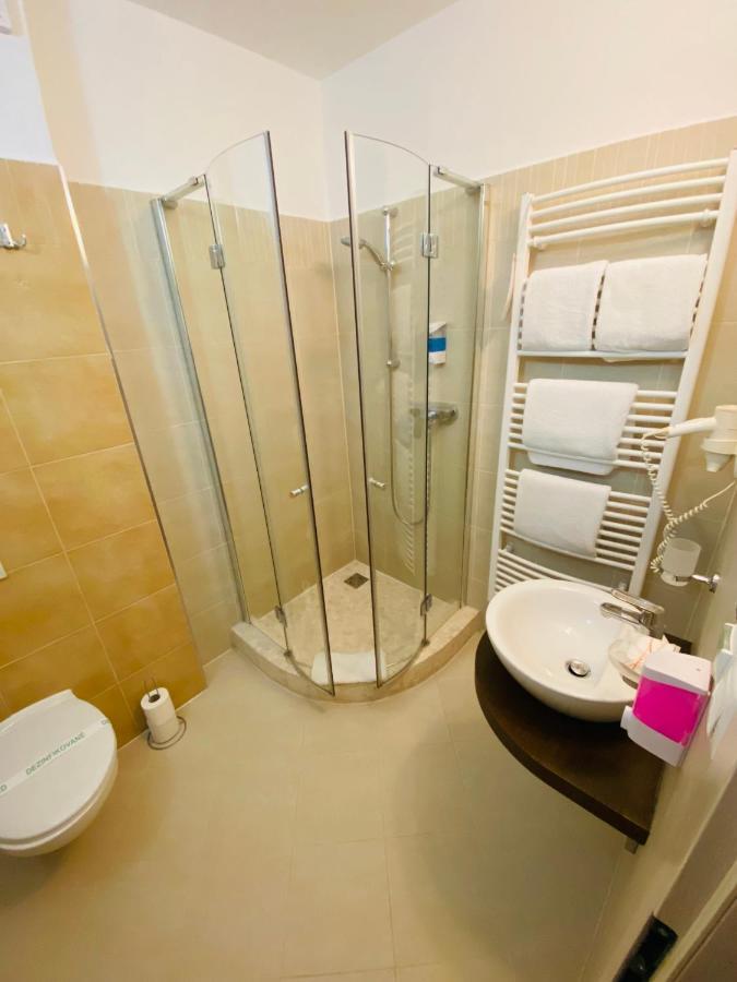 Hotel Slameny Dom & Spa Malá Ida 외부 사진