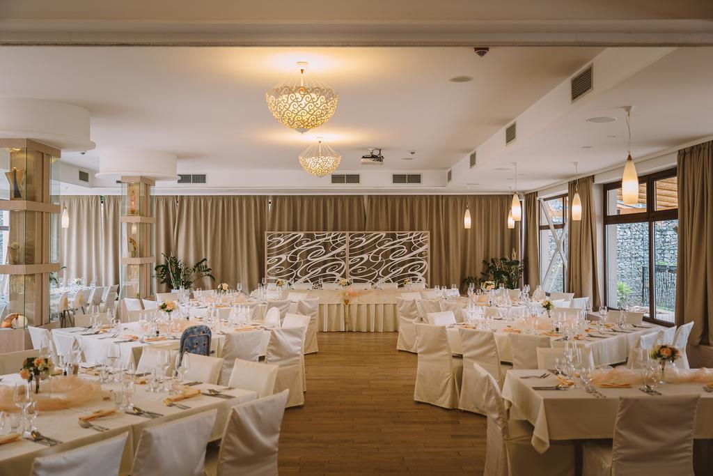 Hotel Slameny Dom & Spa Malá Ida 외부 사진