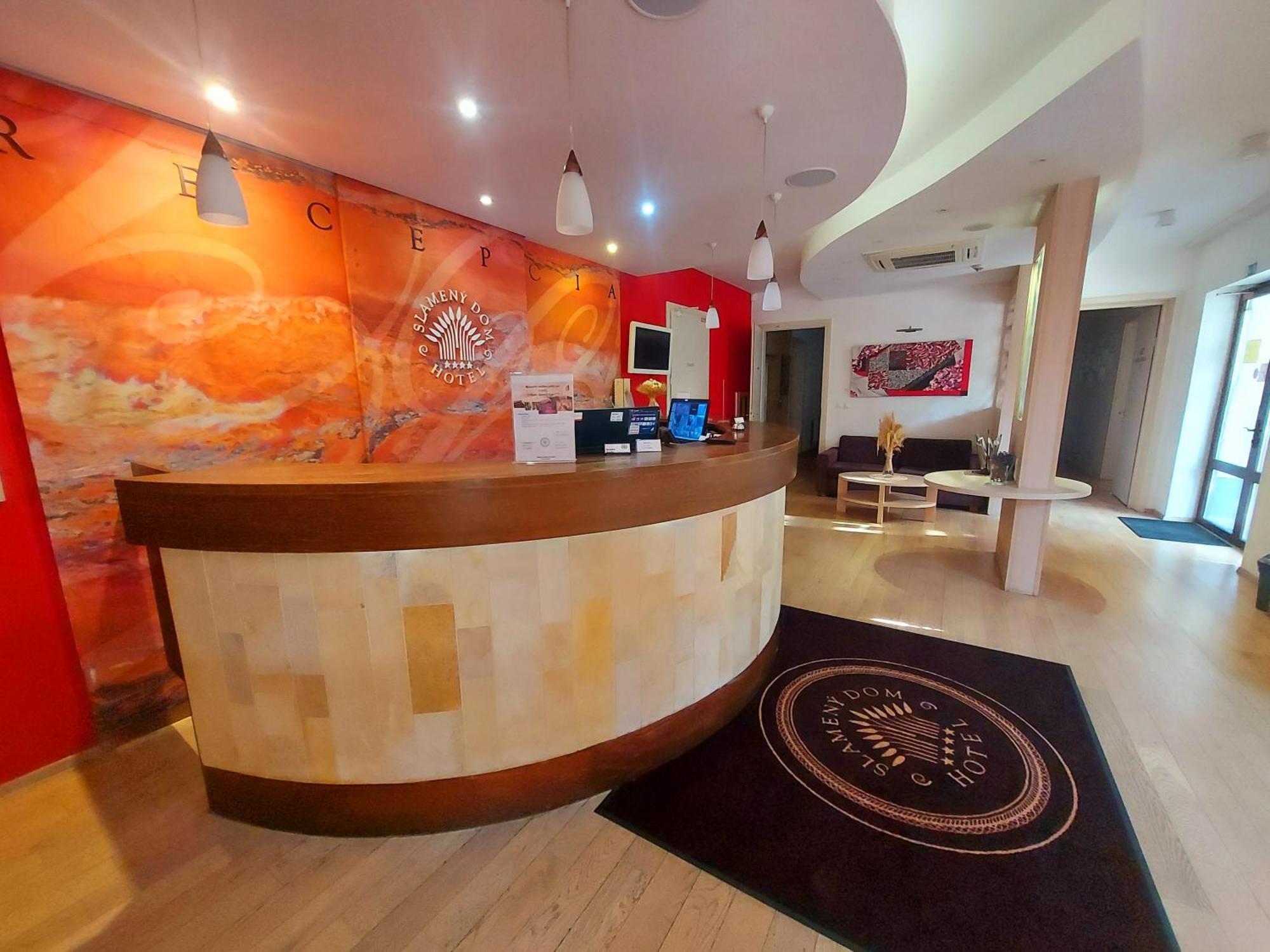 Hotel Slameny Dom & Spa Malá Ida 외부 사진