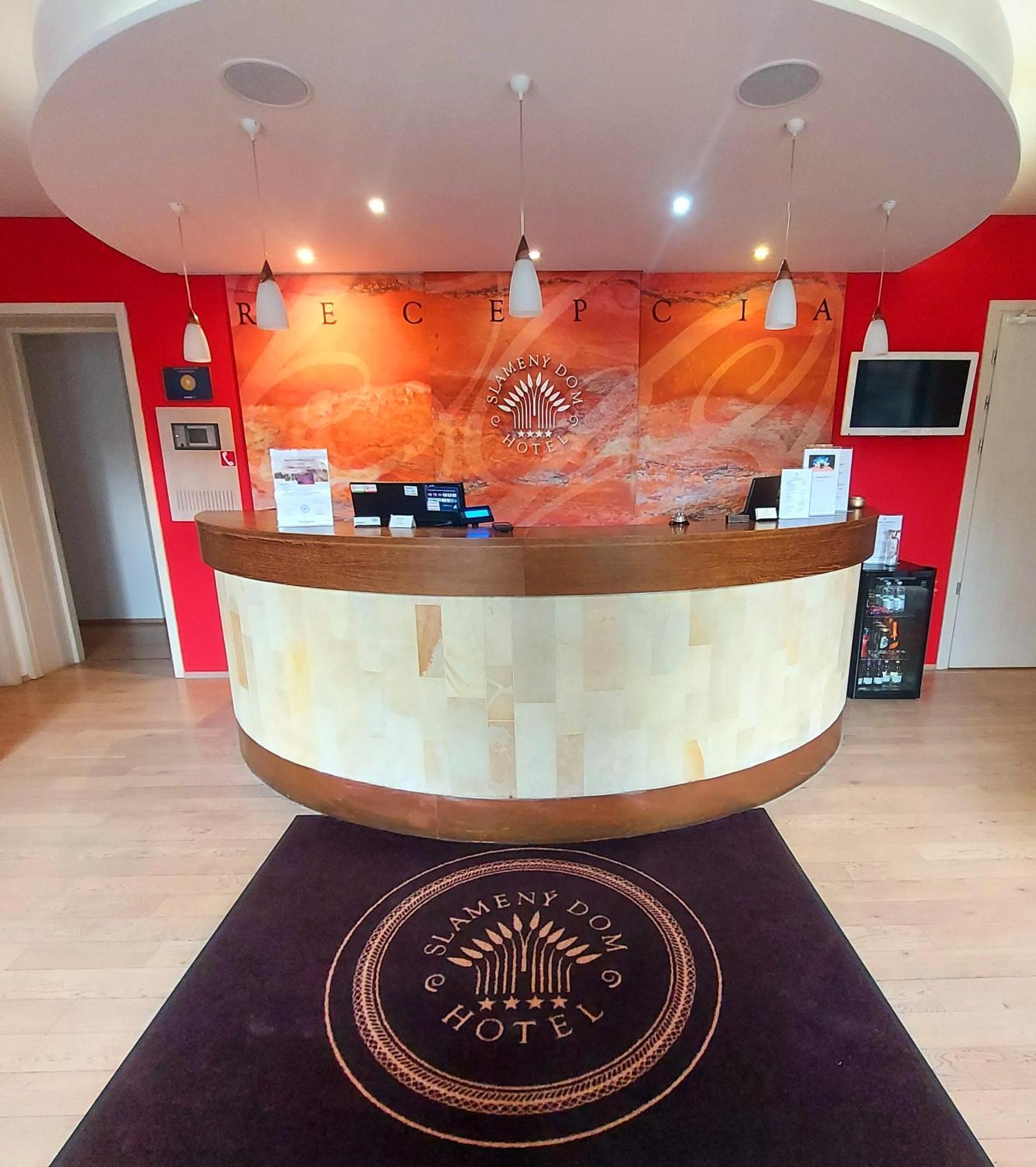 Hotel Slameny Dom & Spa Malá Ida 외부 사진