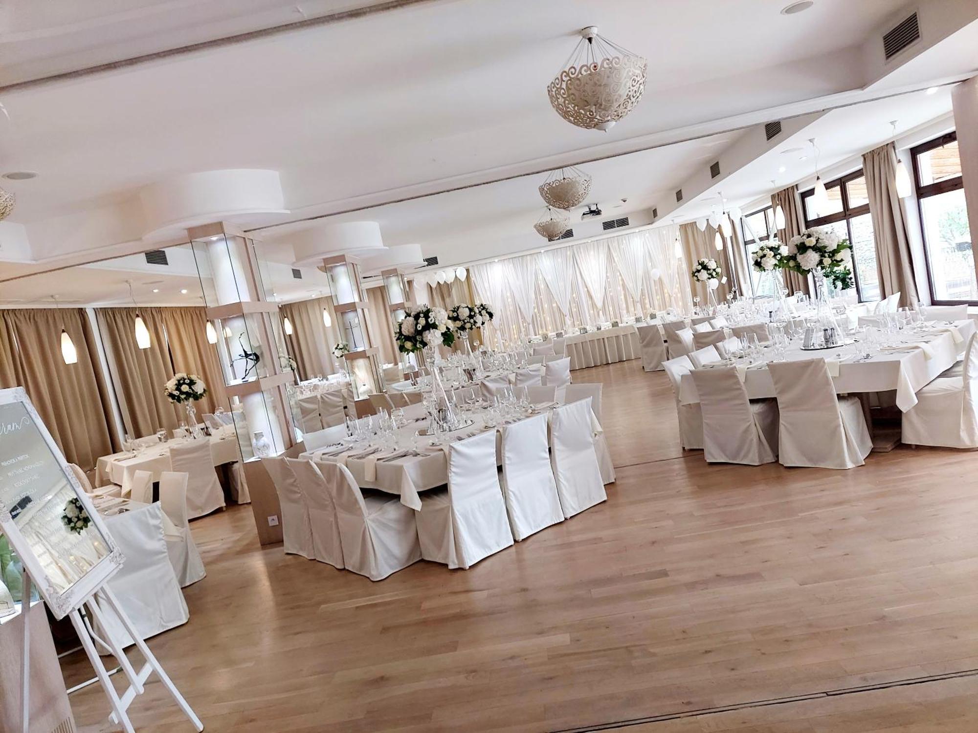Hotel Slameny Dom & Spa Malá Ida 외부 사진