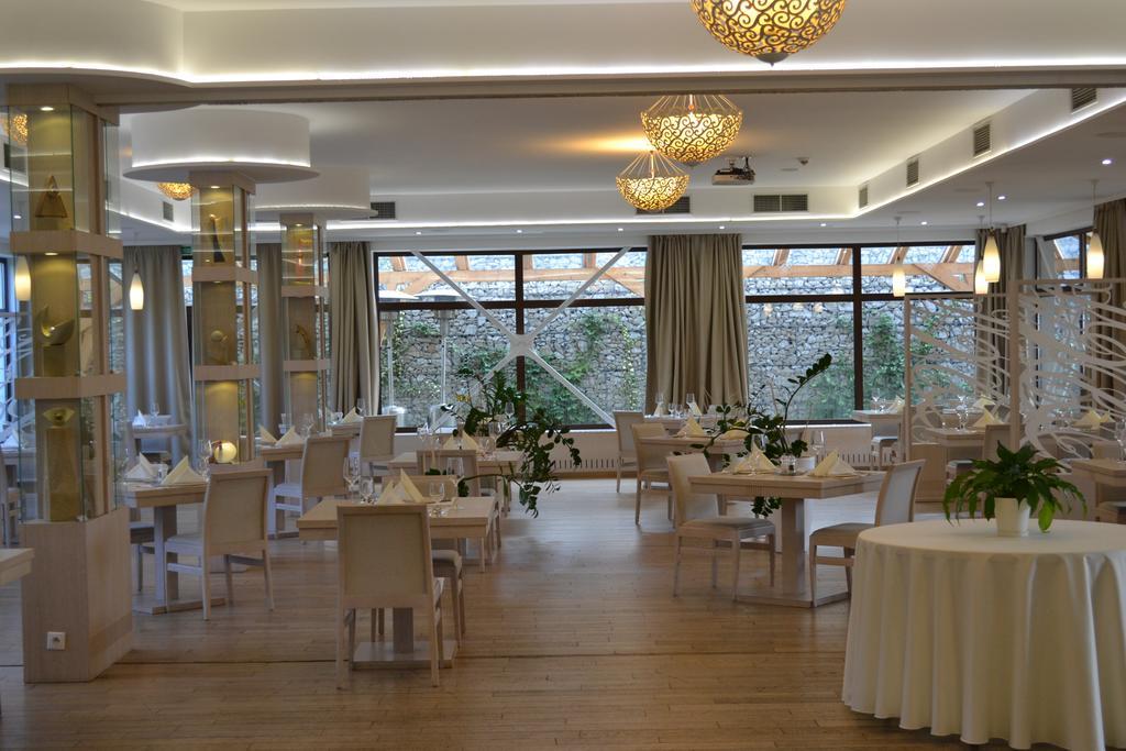 Hotel Slameny Dom & Spa Malá Ida 외부 사진